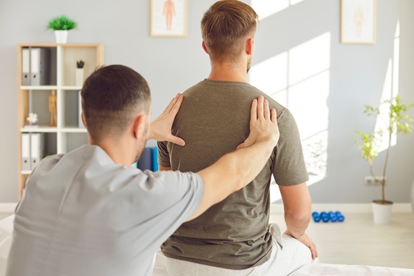 When To Consider Back Pain Treatment From A Neurosurgeon